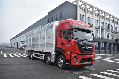 Professional Multi-Tier Livestock Truck for Cattle, Sheep and Pigs