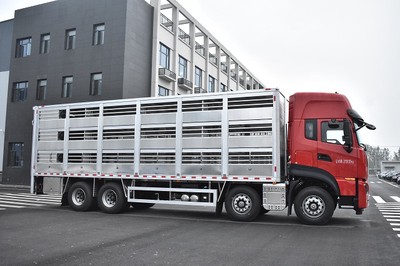 Chinese Supplier of Reliable Livestock Transportation Equipment
